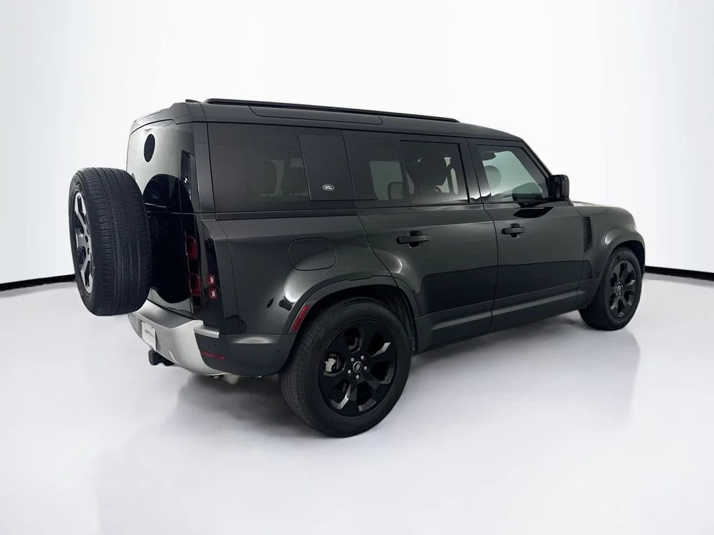 Certified Used 2024 Santorini Black Metallic Land Rover S image 5