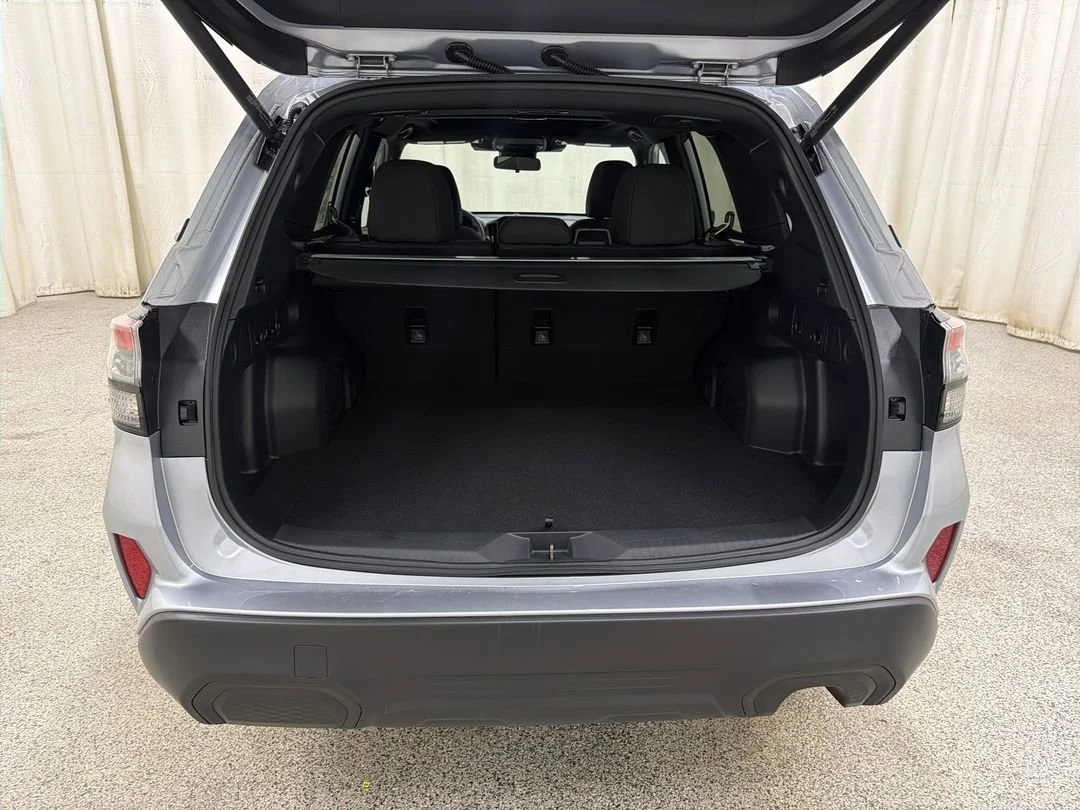 New 2026 Ice Silver Metallic Subaru Premium image 17