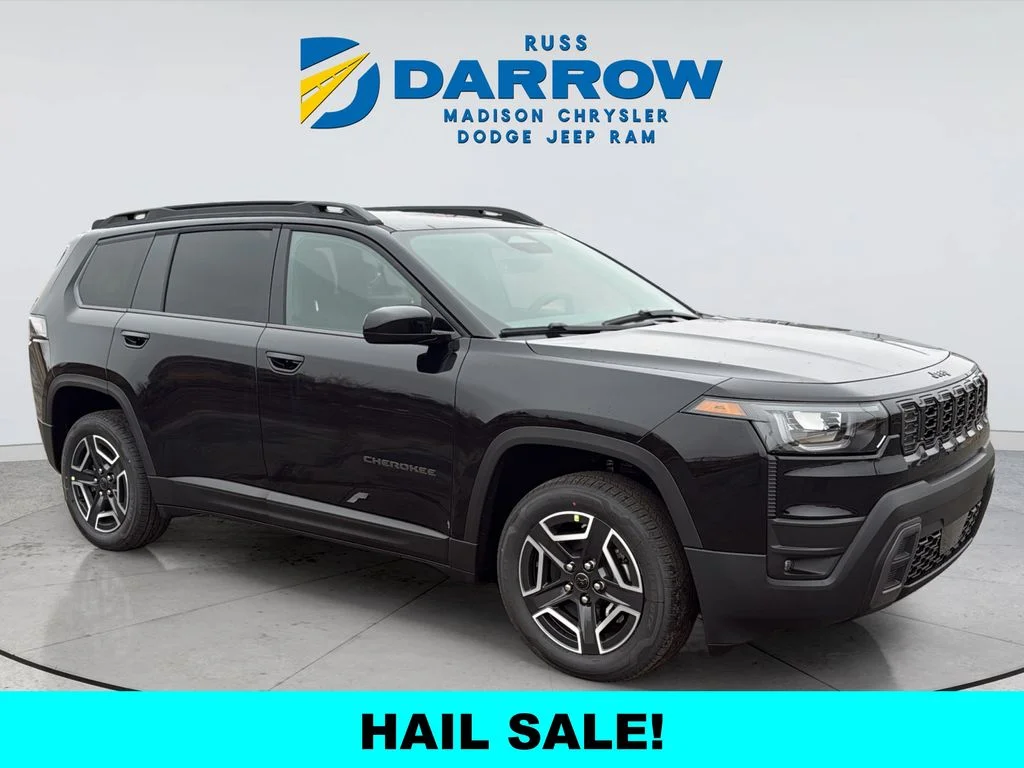 New 2026 Diamond Black Crystal Pearl-Coat Exterior Paint Jeep Laredo image 7