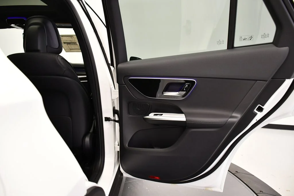 Certified Used 2026 Polar White Mercedes-Benz GLC 300 image 48
