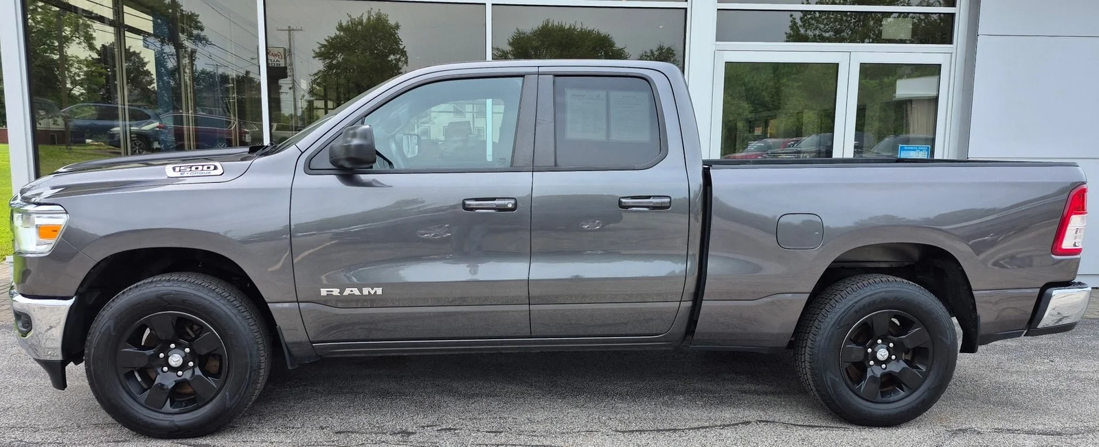 Used 2022 GRAY Ram Big Horn image 10
