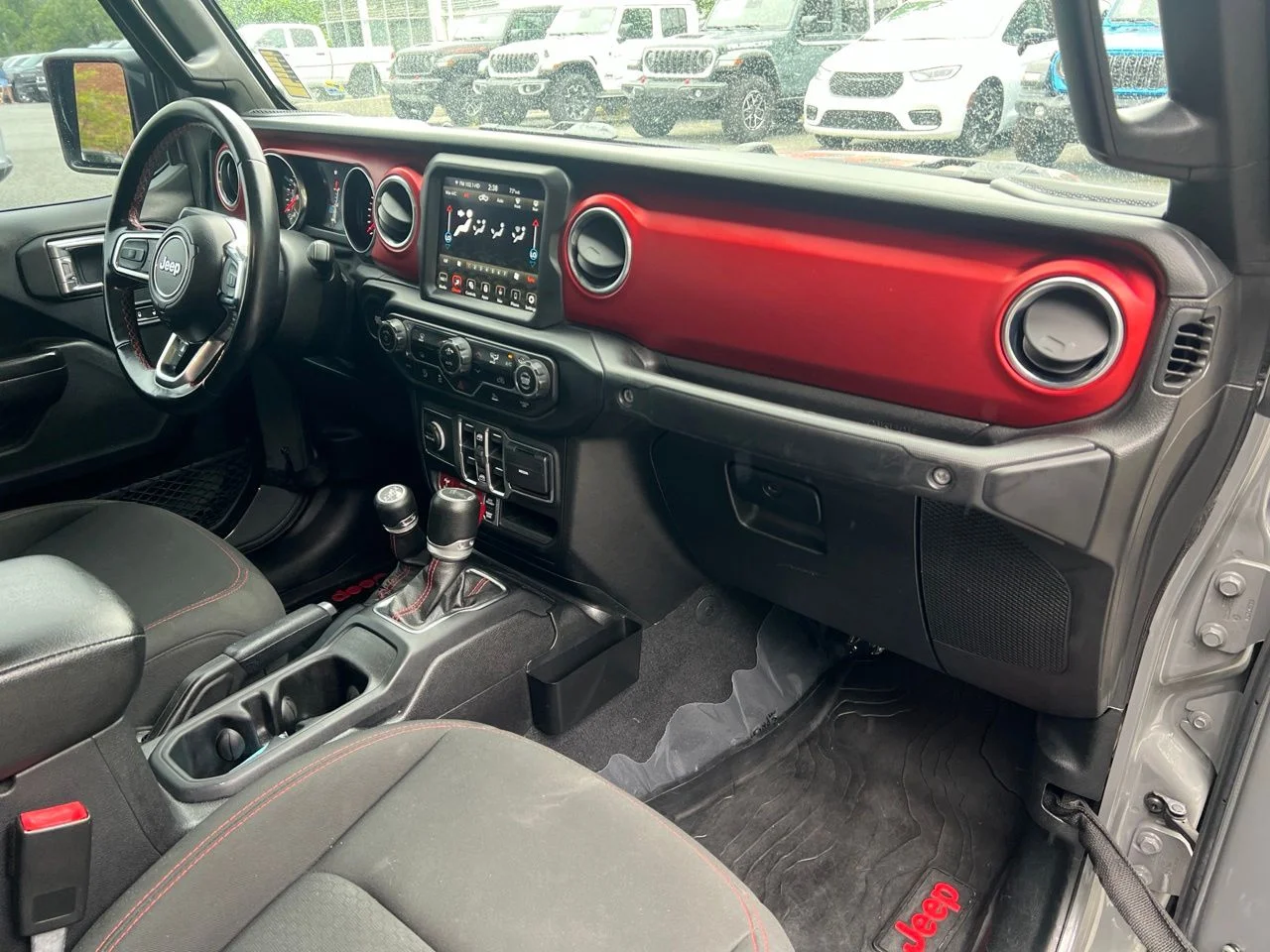 Used 2021 Gray Jeep Rubicon image 27