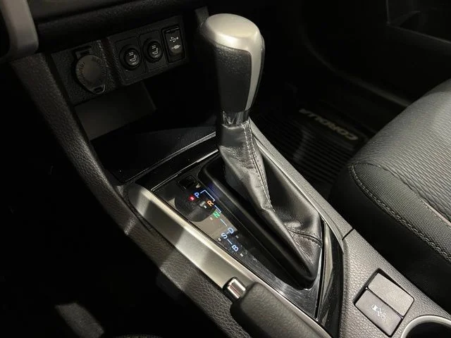 Used 2019 Blue Toyota LE image 15