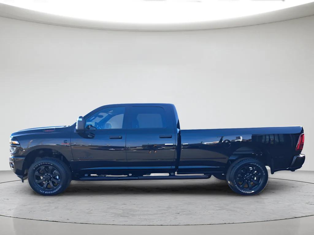 New 2026 Diamond Black Crystal Pearl-Coat Exterior Paint RAM Big Horn image 8