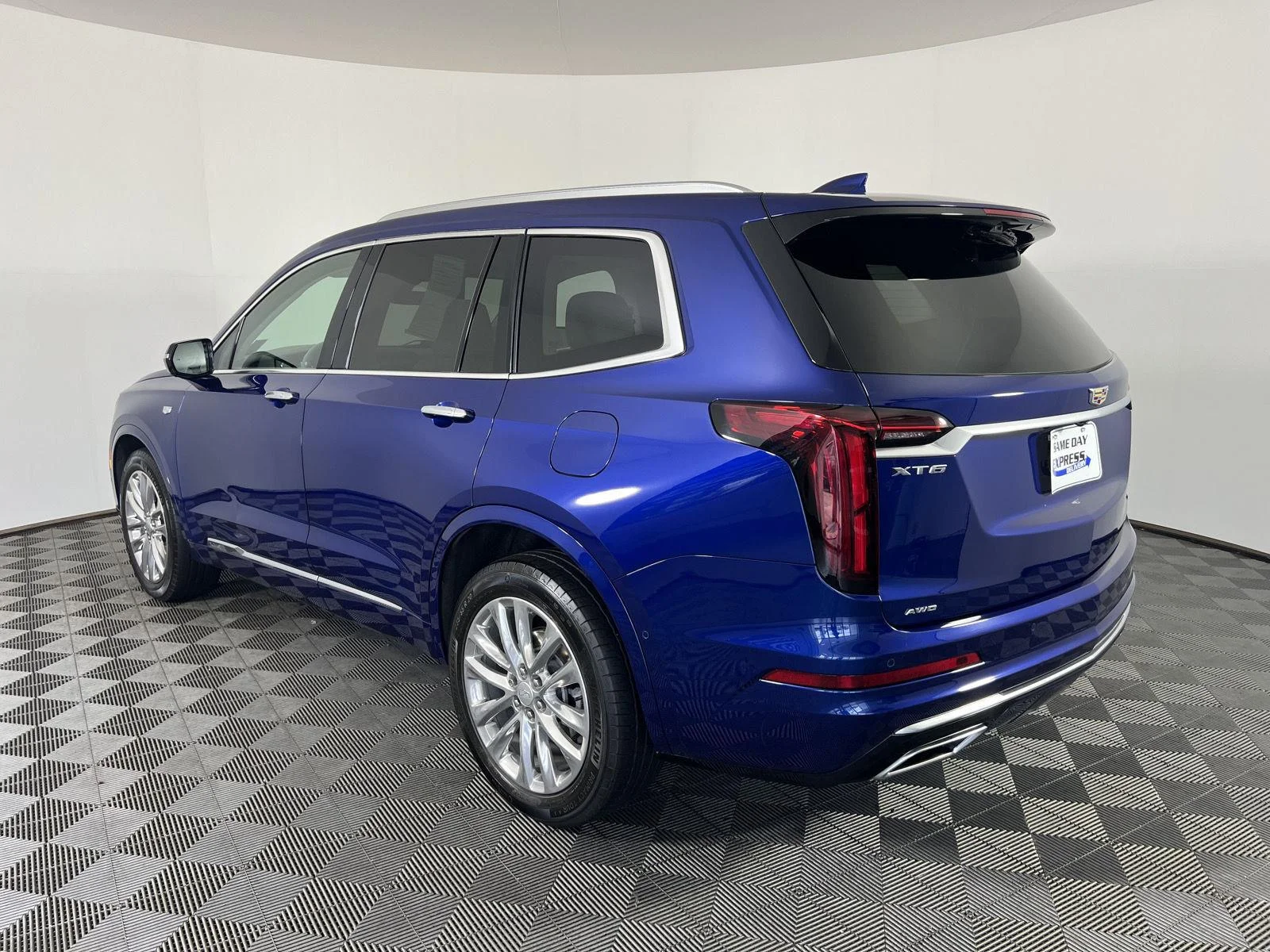 Used 2023 OPULENT BLUE METALLIC Cadillac AWD Premium Luxury image 30