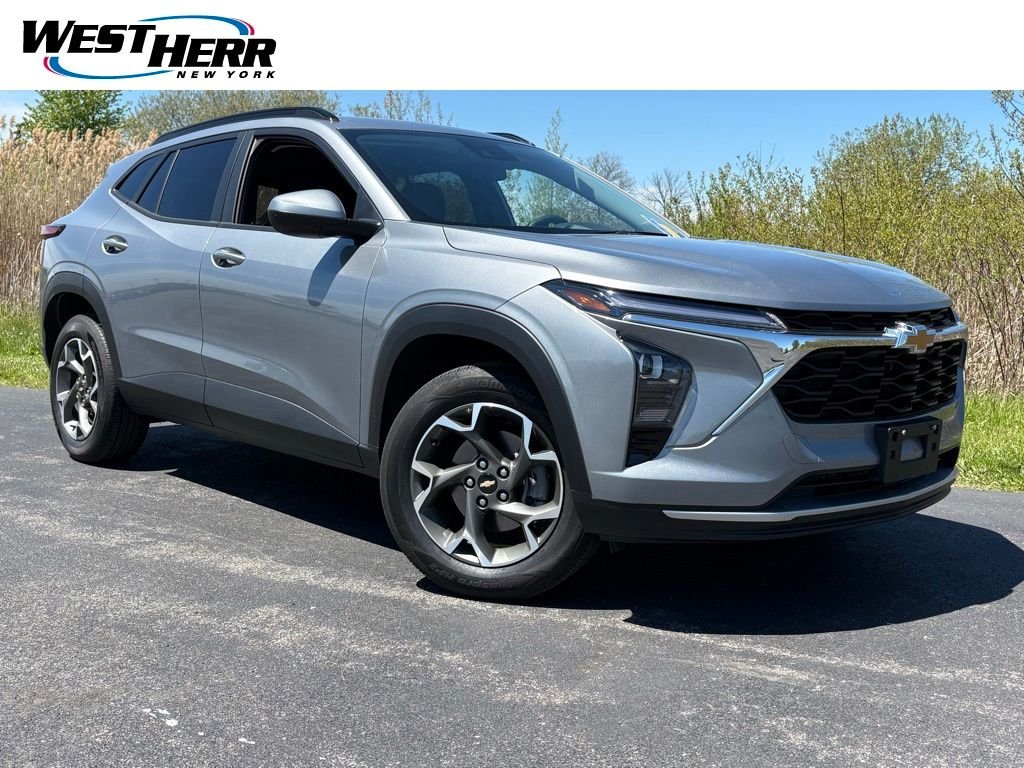 2024 Chevrolet Trax LT's photo