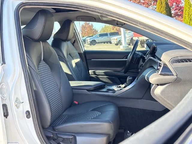 Used 2022 White Toyota SE image 23