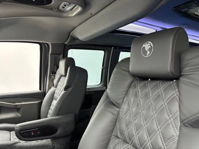 New 2026 Summit White GMC Work Van image 21