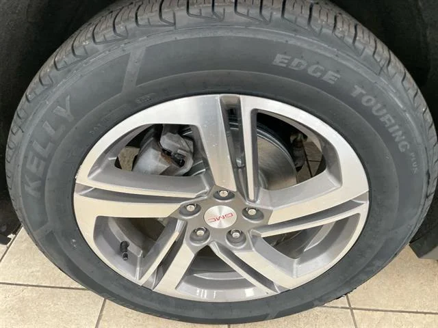 Used 2020 GRAY GMC SLT image 33