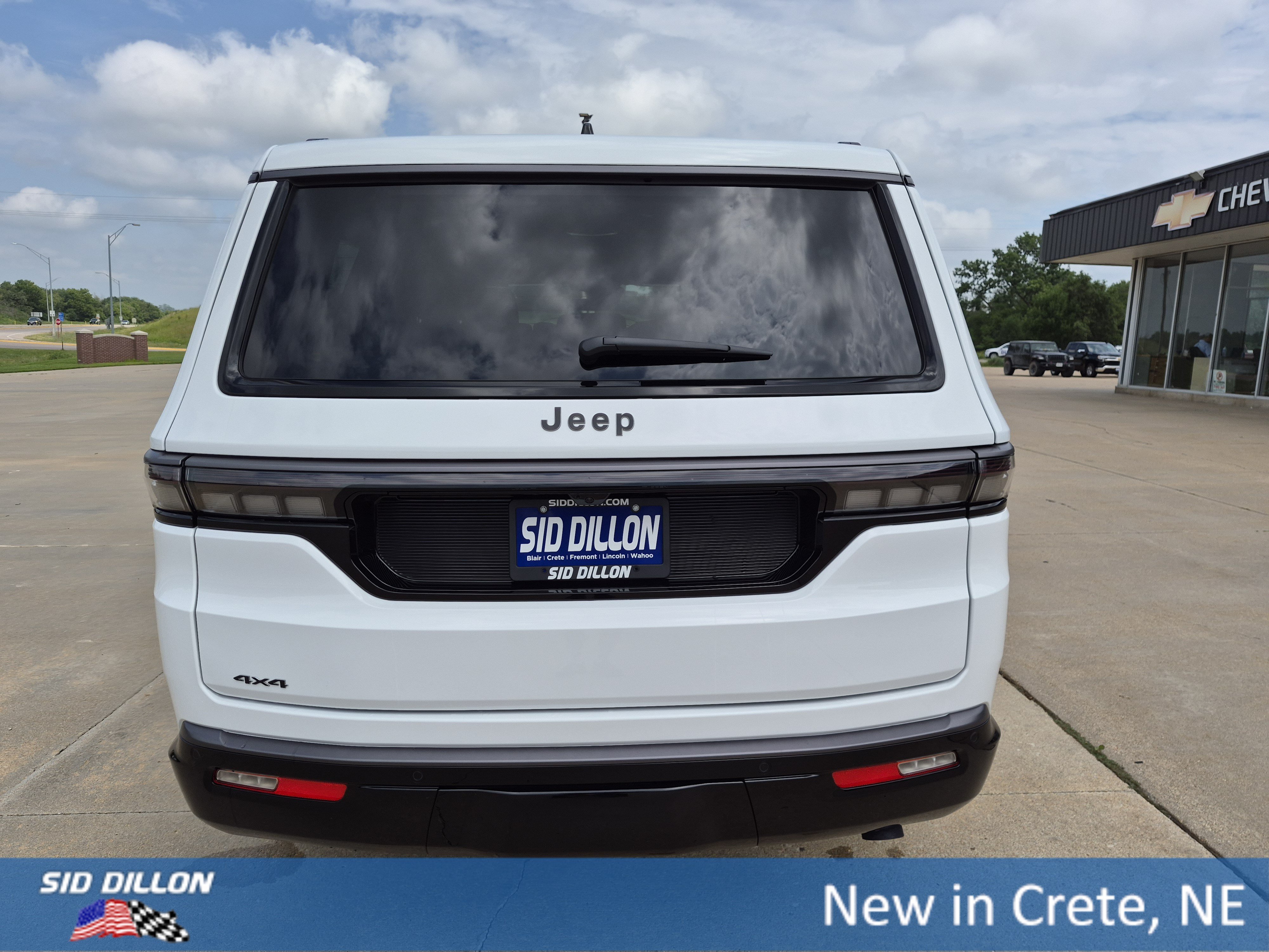 New 2026 Bright White Clearcoat Jeep Limited Altitude image 16