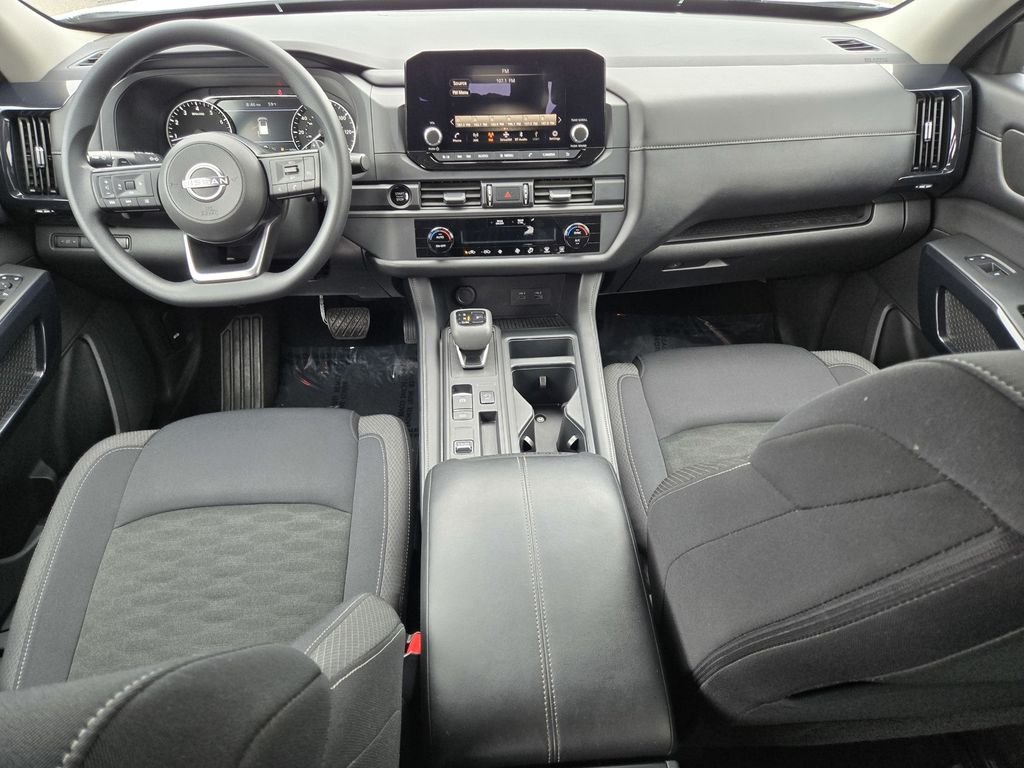 Used 2025 Glacier White Nissan S image 12