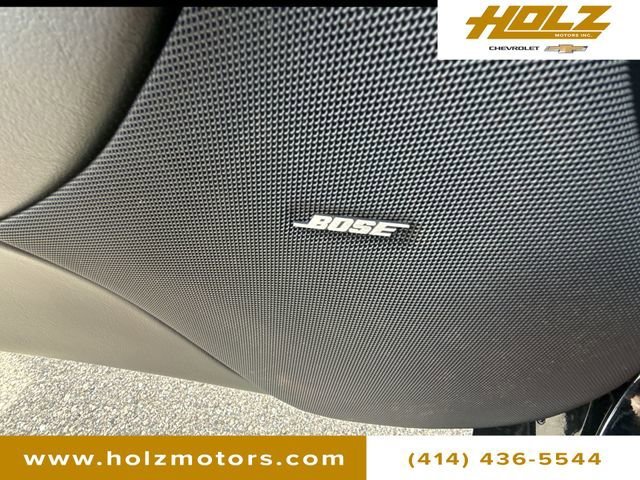 Used 2001 Black Chevrolet 2dr Convertible image 21