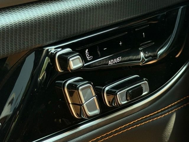 New 2026 Silver Zynith Jeep Grand Wagoneer image 38