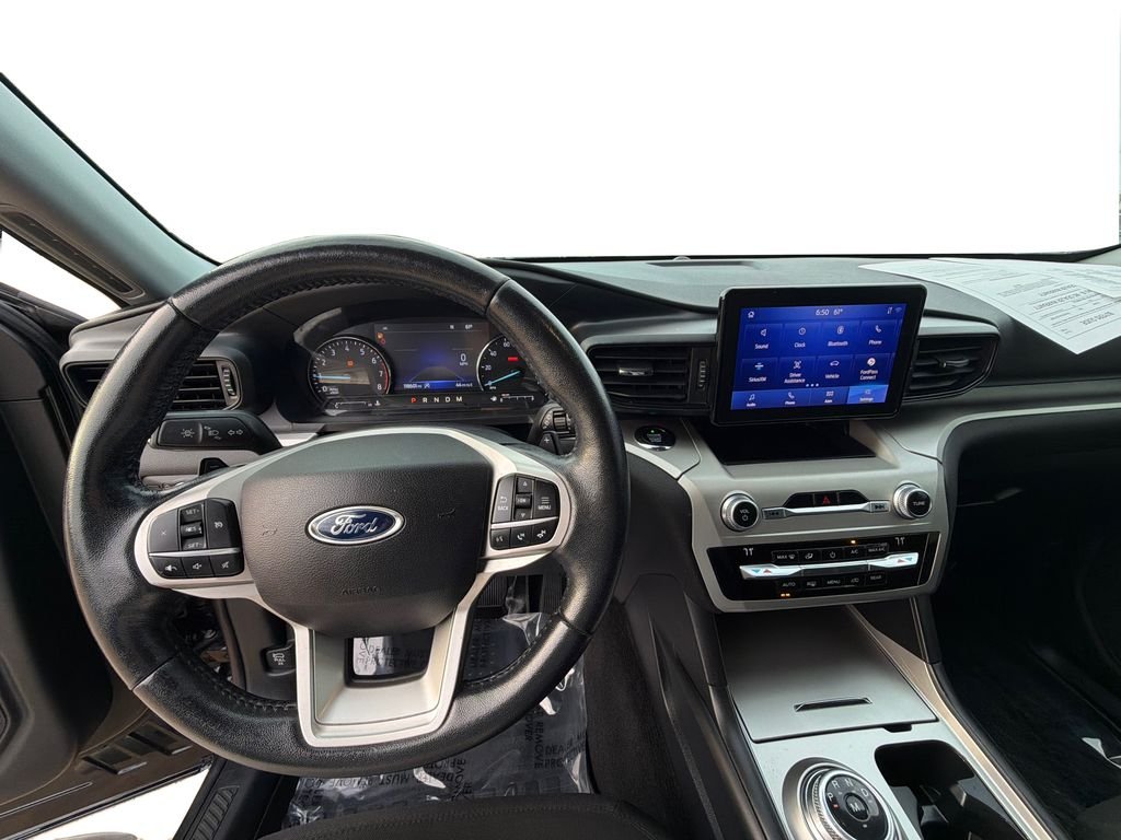 Used 2020 Agate Black Metallic Ford XLT image 21