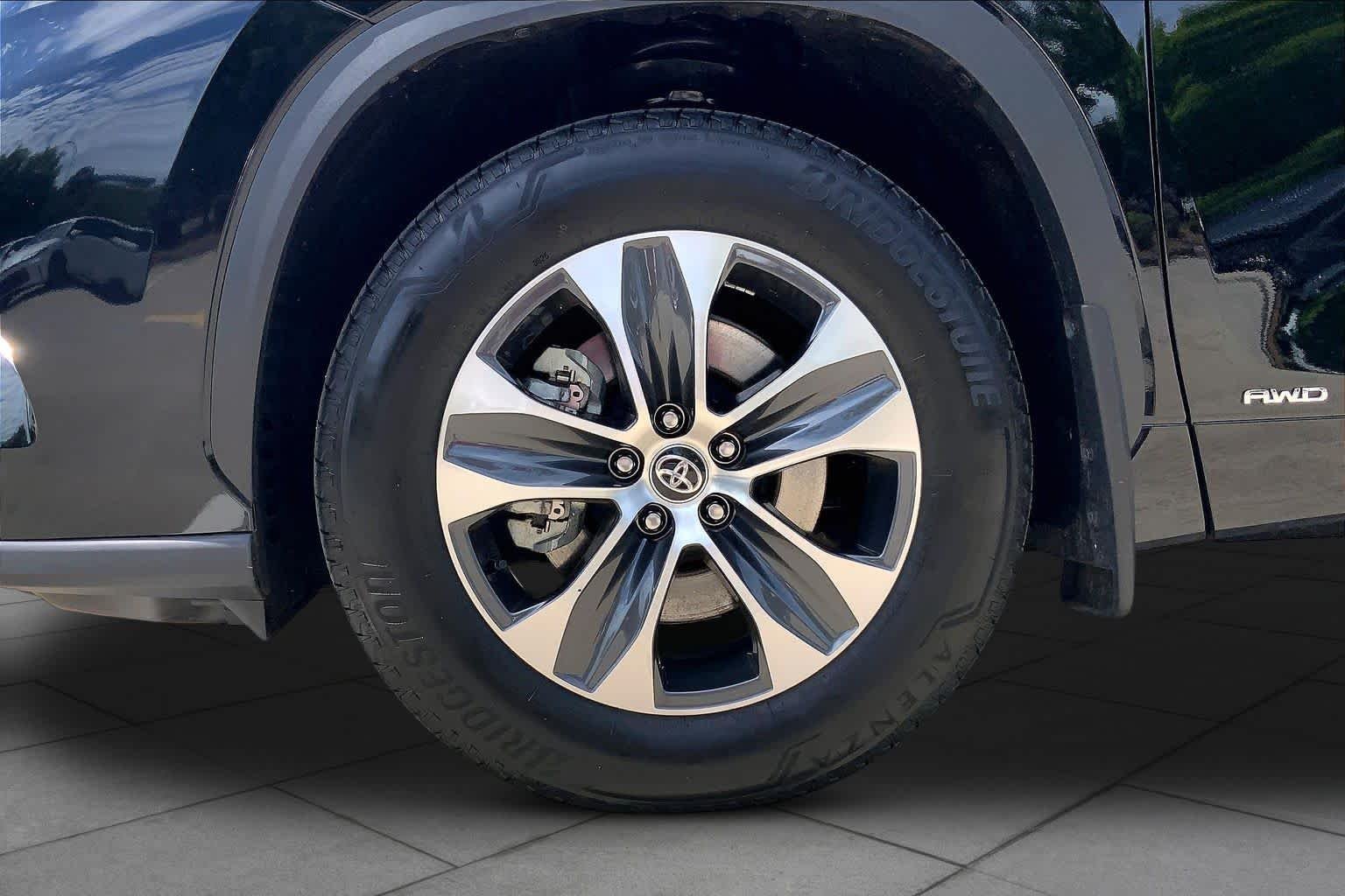 2026 Toyota Highlander XLE - Photo 11