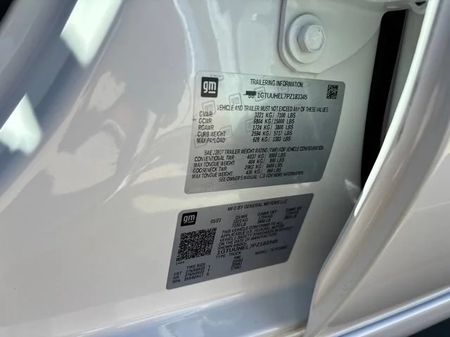 Used 2023 White Frost Tricoat GMC Denali Ultimate image 24