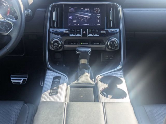 Used 2024  Lexus 600 F SPORT image 20
