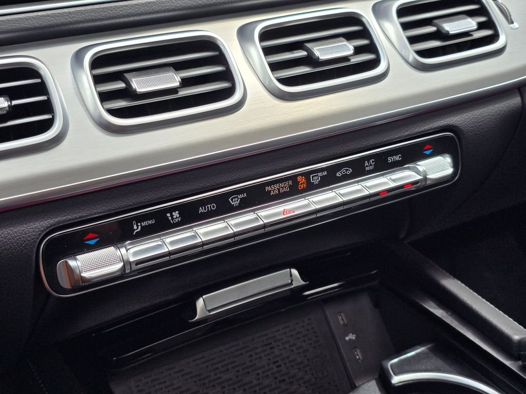 Used 2025  Mercedes-Benz GLS 450 image 28