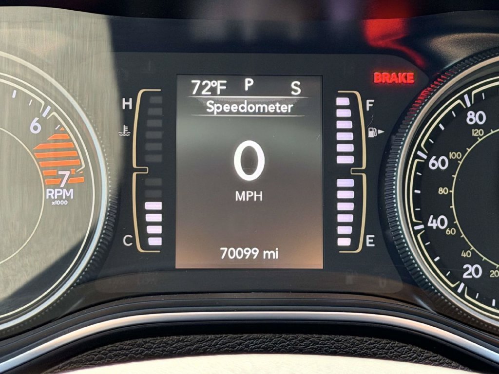 Used 2020 Black Jeep Latitude image 24