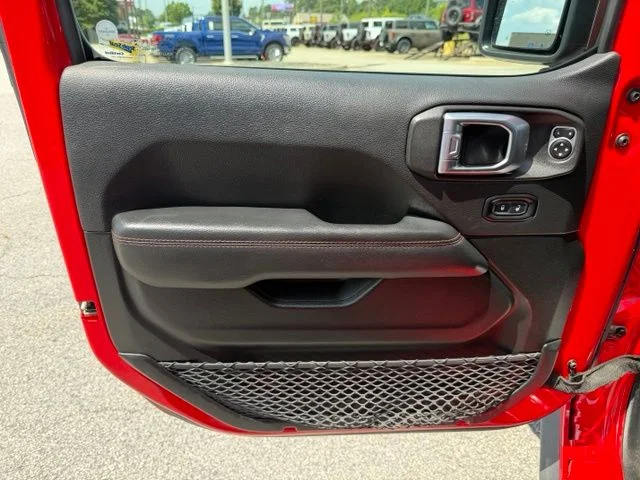 Used 2020 Red Jeep Rubicon image 11