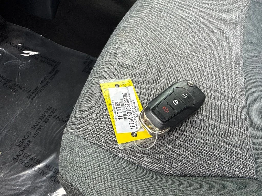 Used 2025 White Ford XLT image 28
