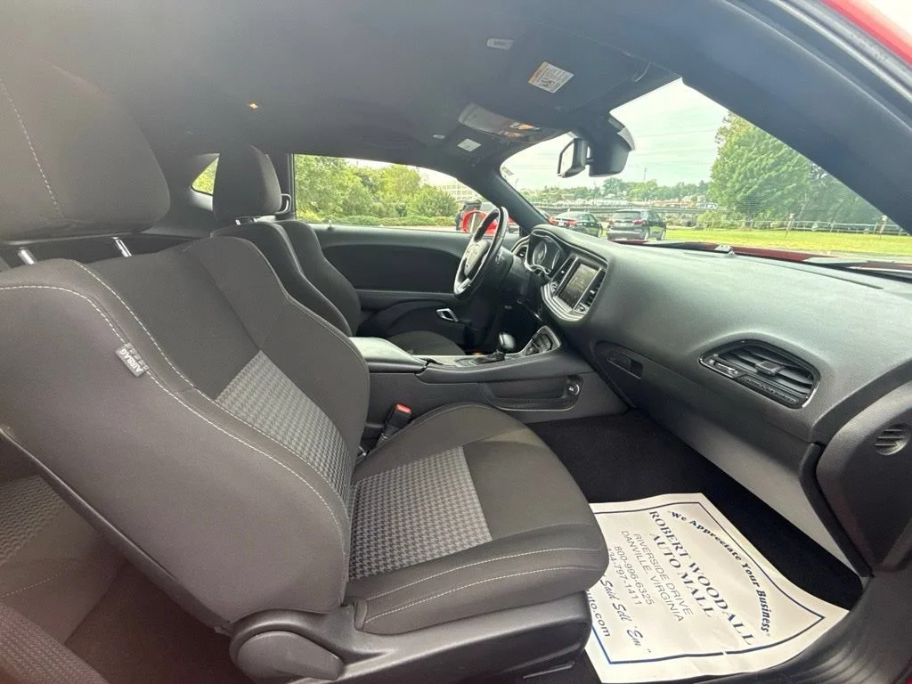 Used 2022 Torred Clearcoat Dodge GT image 10