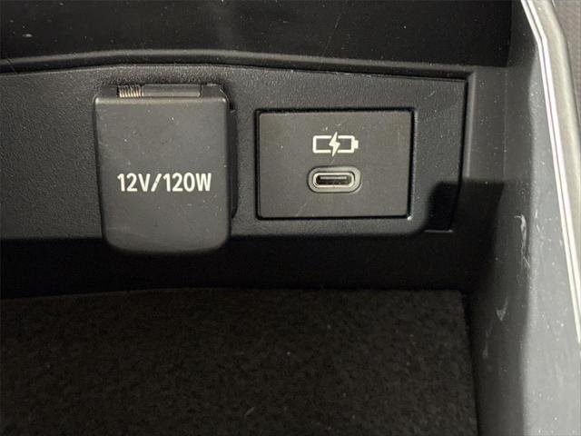 Certified Used 2024 CELESTITE GRAY ME. Toyota  image 31