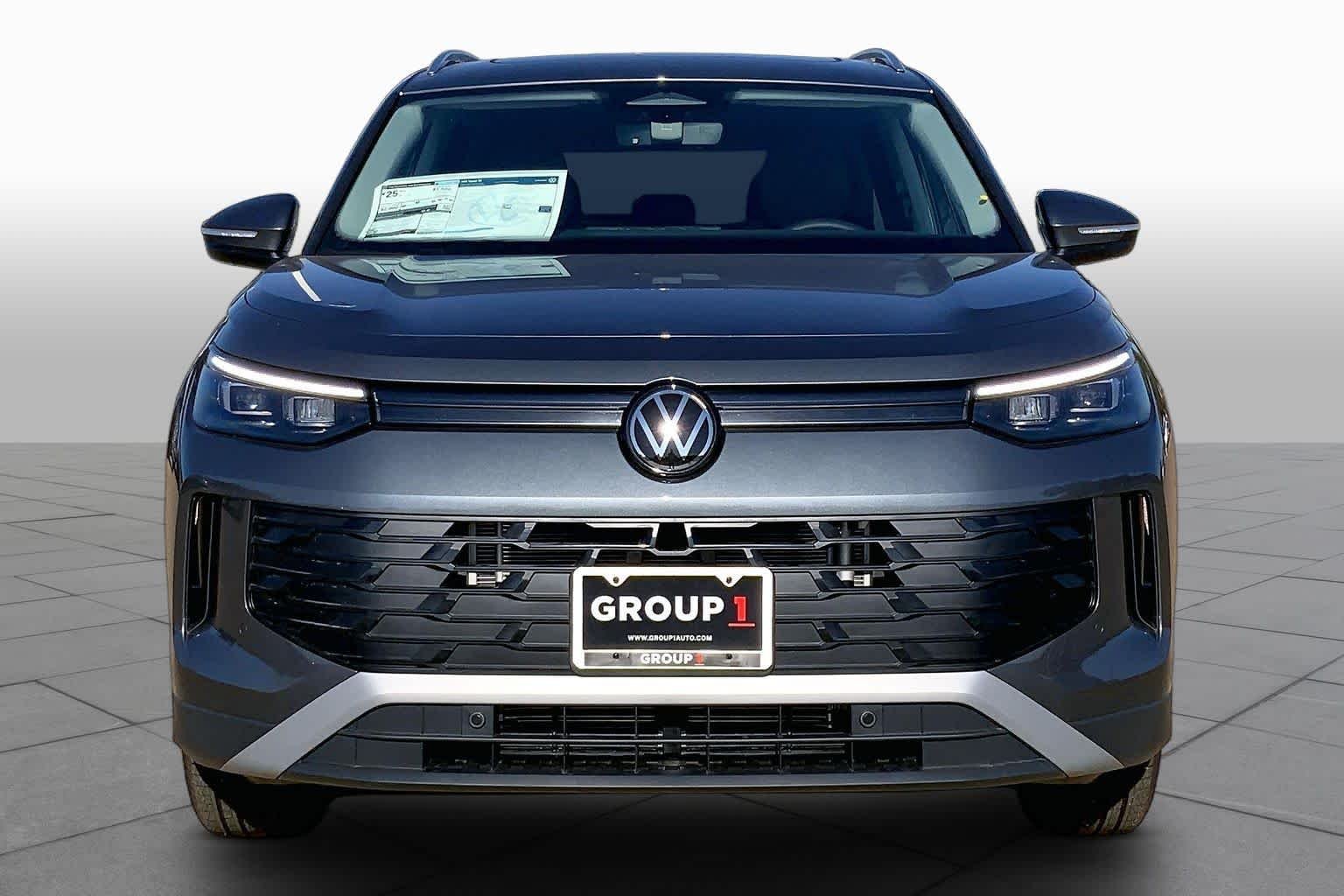 New 2026 Platinum Gray Metallic Volkswagen SE image 3