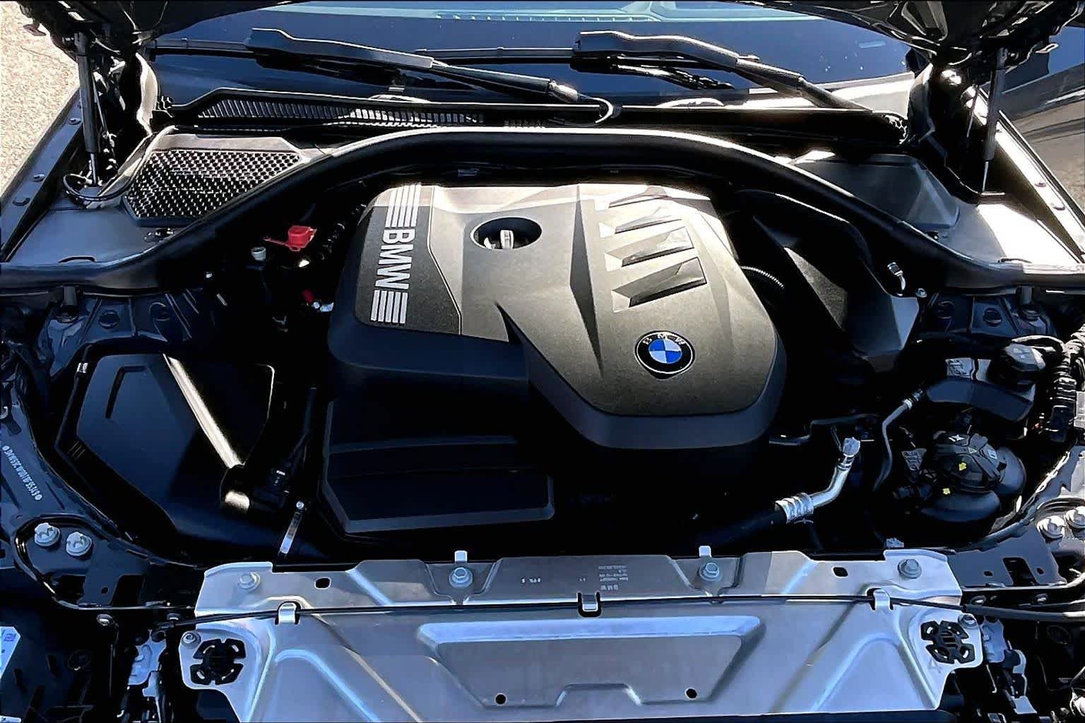 2026 BMW 3 Series 330i - Photo 16