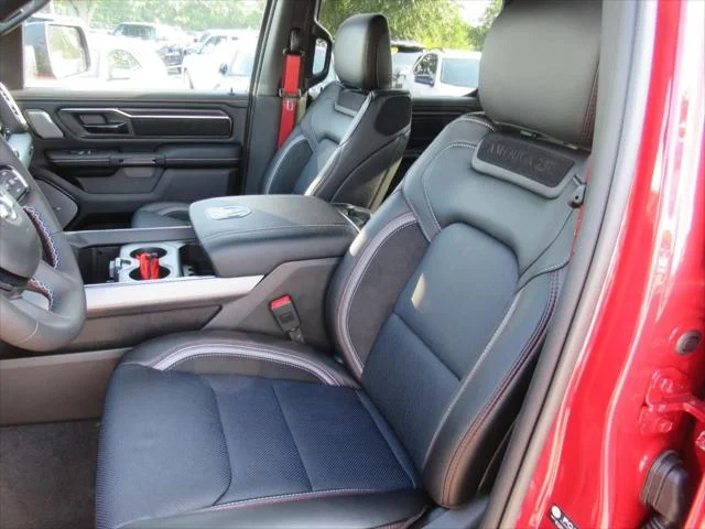 New 2026 Molten Red Pearl-Coat Exterior Paint RAM LARAMIE image 22