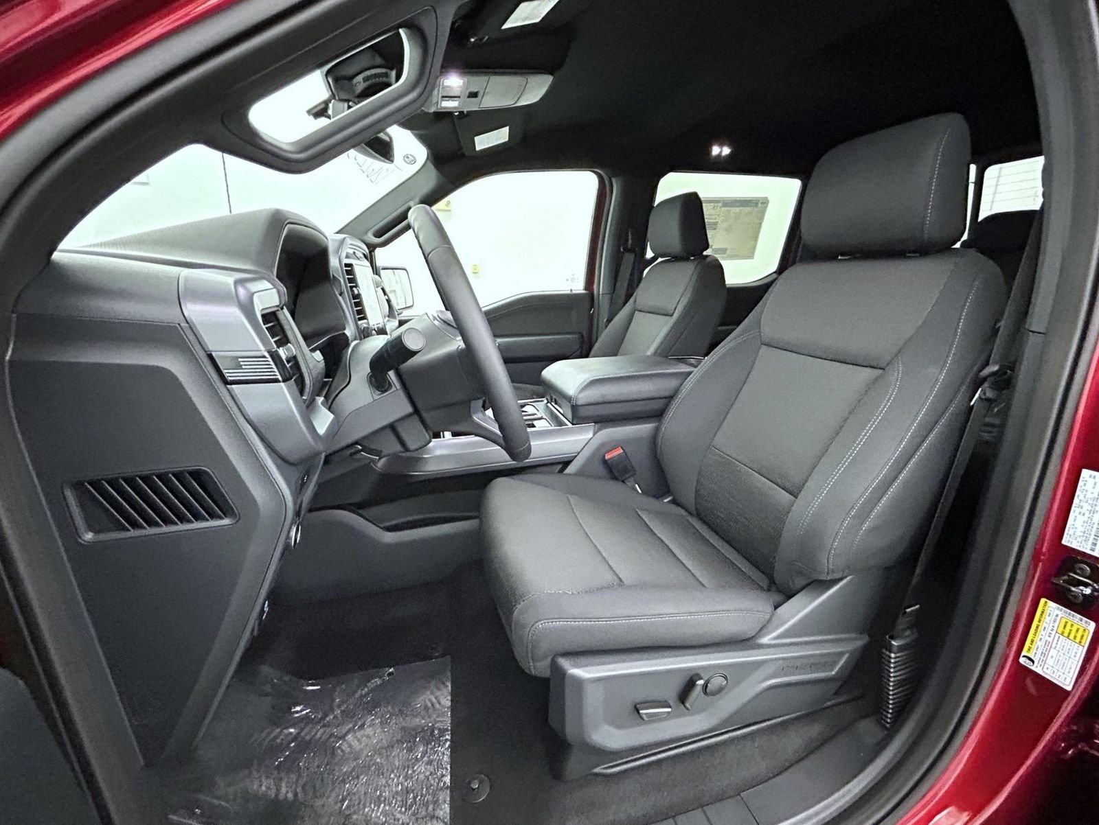 New 2026 Ruby Red Metallic Tinted Clearcoat Ford XLT image 10