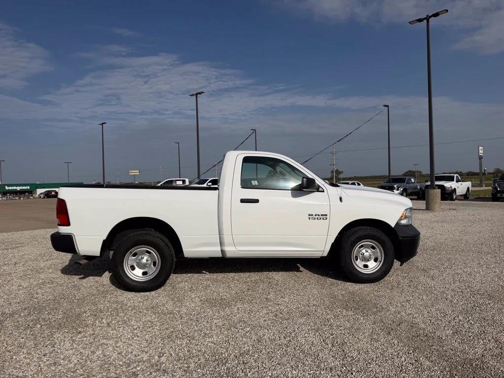 Used 2018 RAM Ram 1500 Pickup Tradesman with VIN 3C6JR7AG5JG310647 for sale in Hillsboro, KS