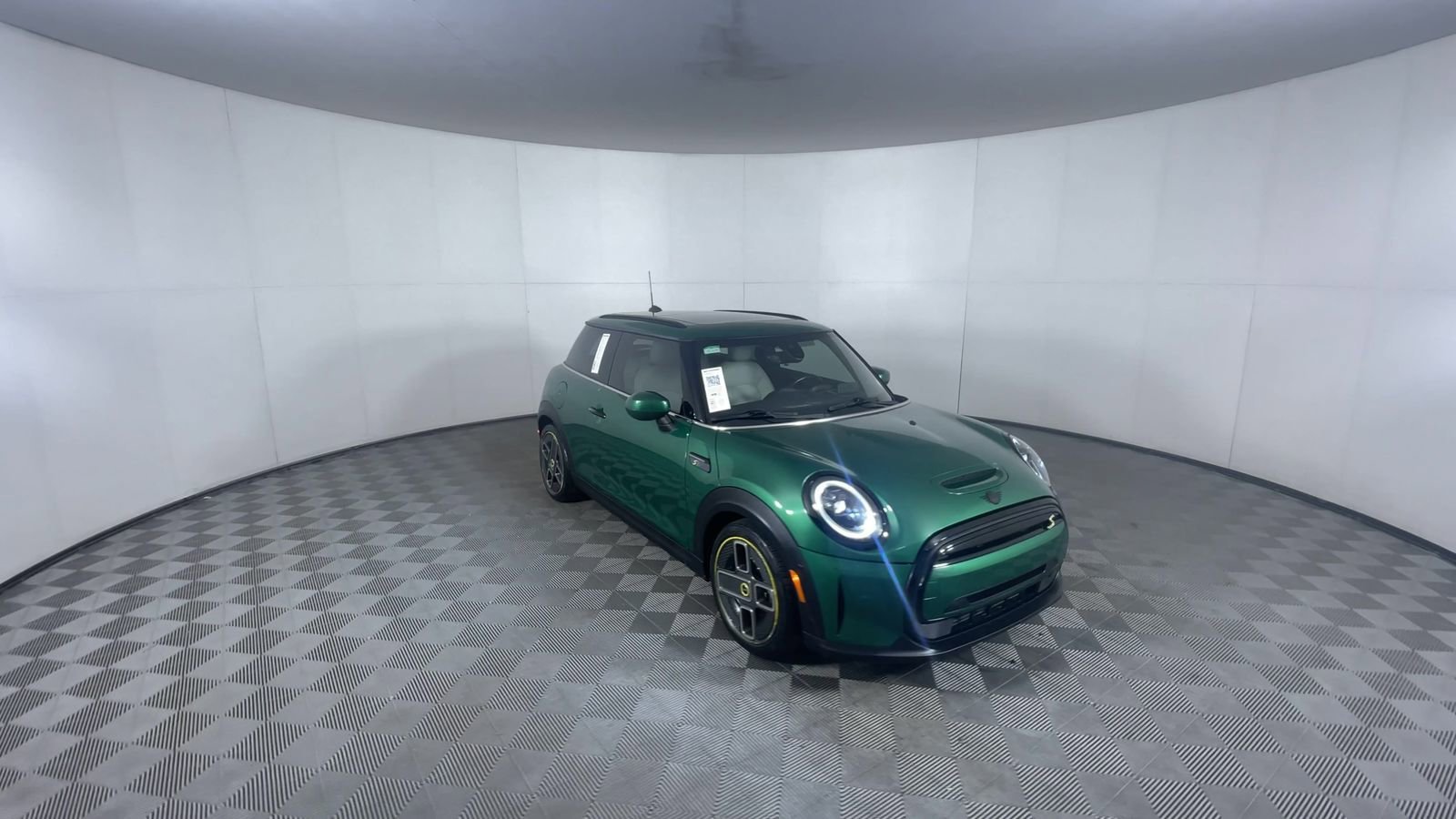 Used 2022 MINI Hardtop 2 Door SE with VIN WMW13DJ08N2P90965 for sale in Denver, CO