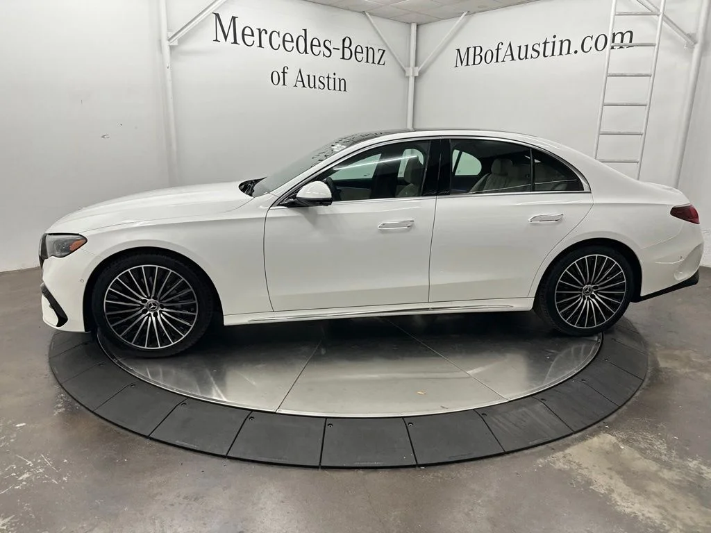 New 2027 White Mercedes-Benz E 350 image 4