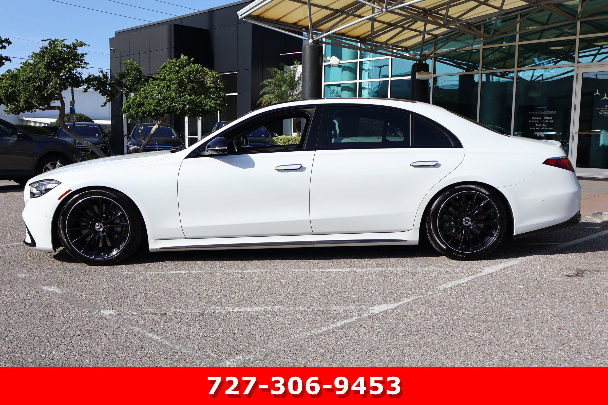Certified Used 2025 MANUFAKTUR Moonlight Mercedes-Benz S 580 image 6