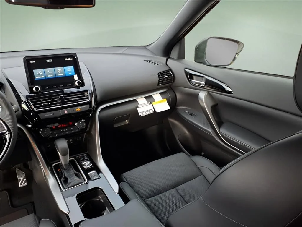 2026 Mitsubishi Eclipse Cross Black Edition - Photo 8
