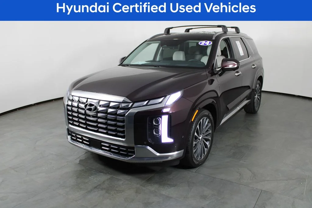 Used 2024 Red Hyundai Calligraphy image 2