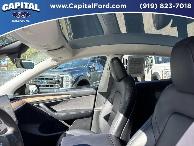 Used 2023  Tesla Performance image 22