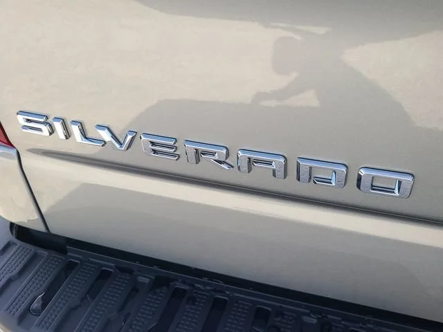 New 2026 Sterling Gray Metallic Chevrolet RST image 31