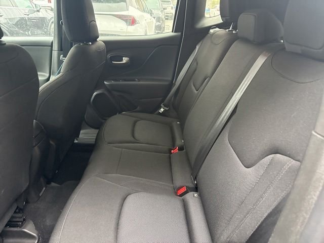 Used 2023 Gray Jeep Latitude image 25