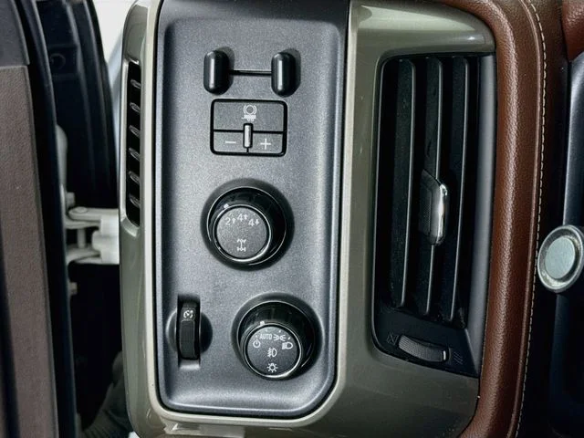 Used 2017 White Chevrolet High Country image 11
