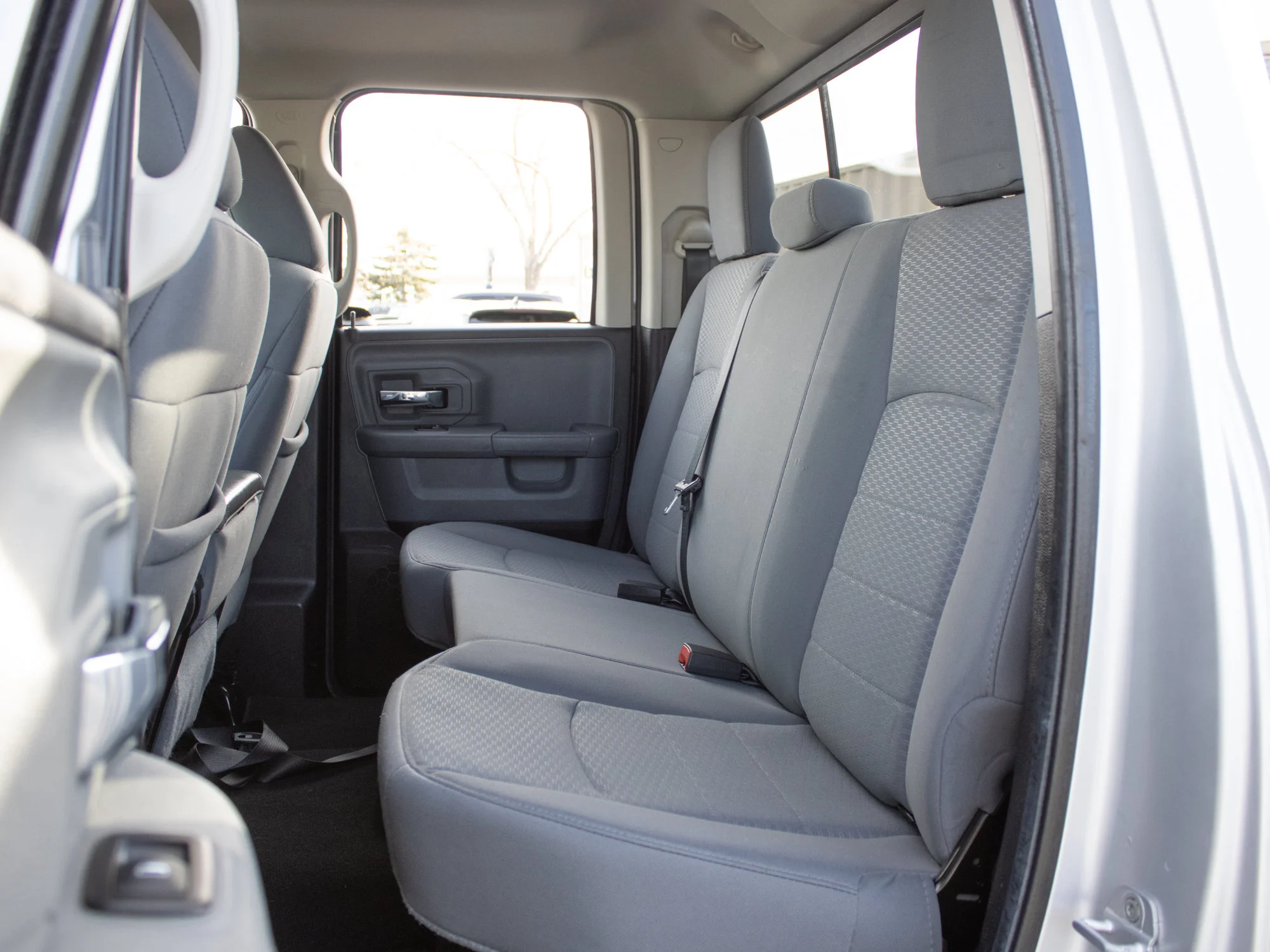 Used 2013 Silver RAM SLT* Crew Cab 4x4, 3.6L V6, Tonneau Cover, A/T Tires image 16