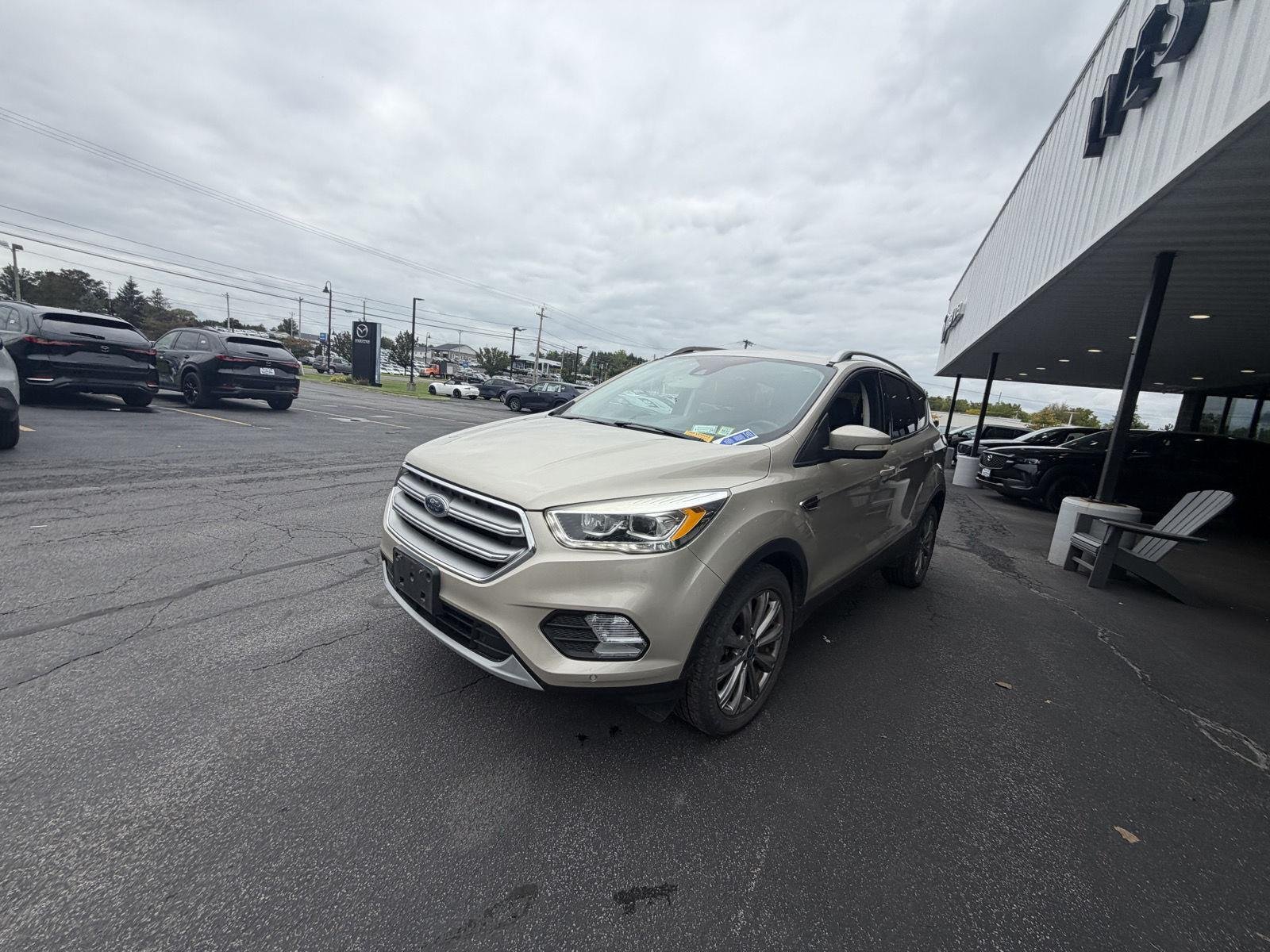 Used 2017 White Gold Ford Titanium image 3