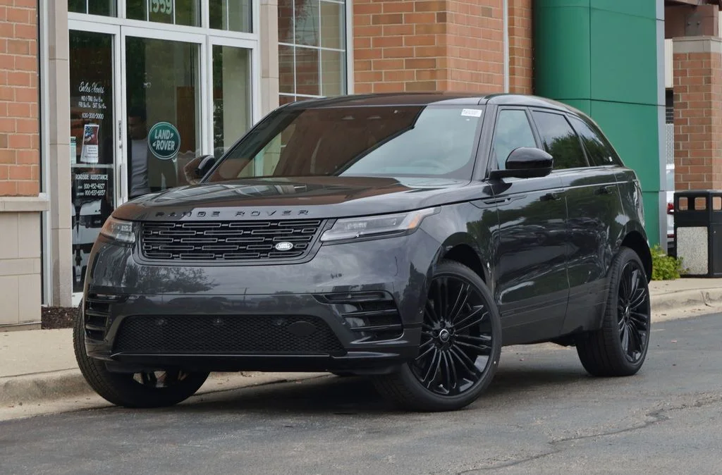 New 2026 Carpathian Grey Land Rover Belgravia Edition image 1