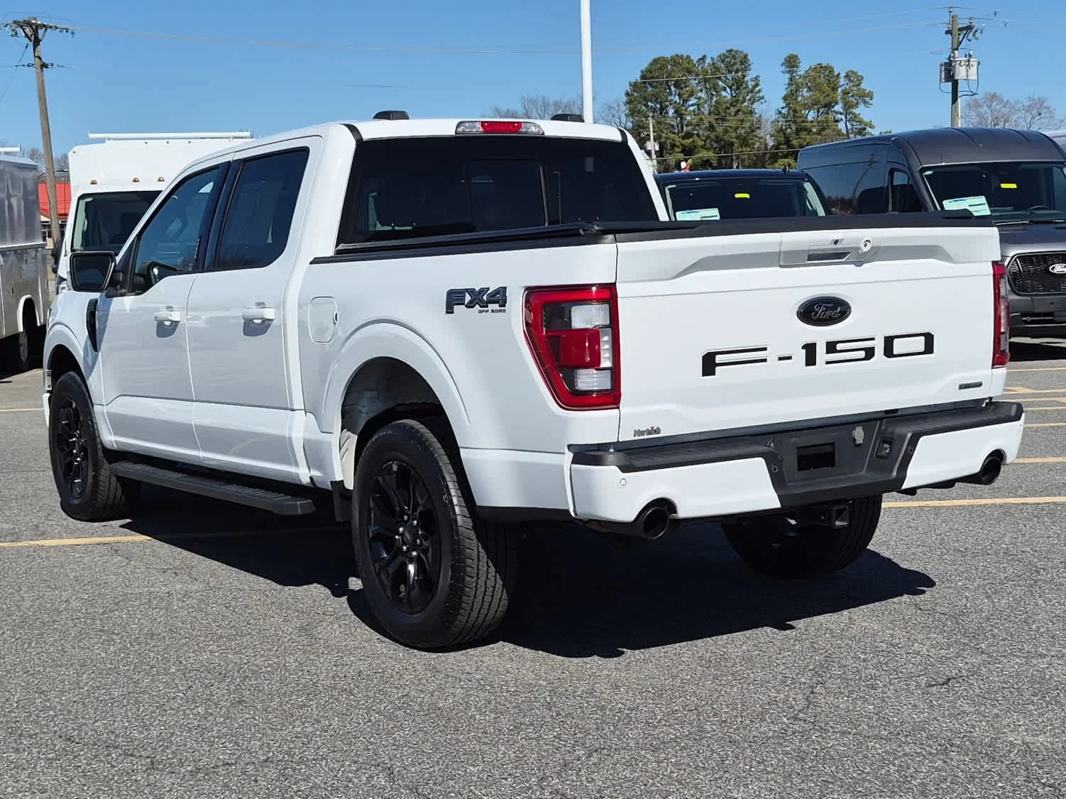 Certified Used 2023 Oxford White Ford LARIAT image 4