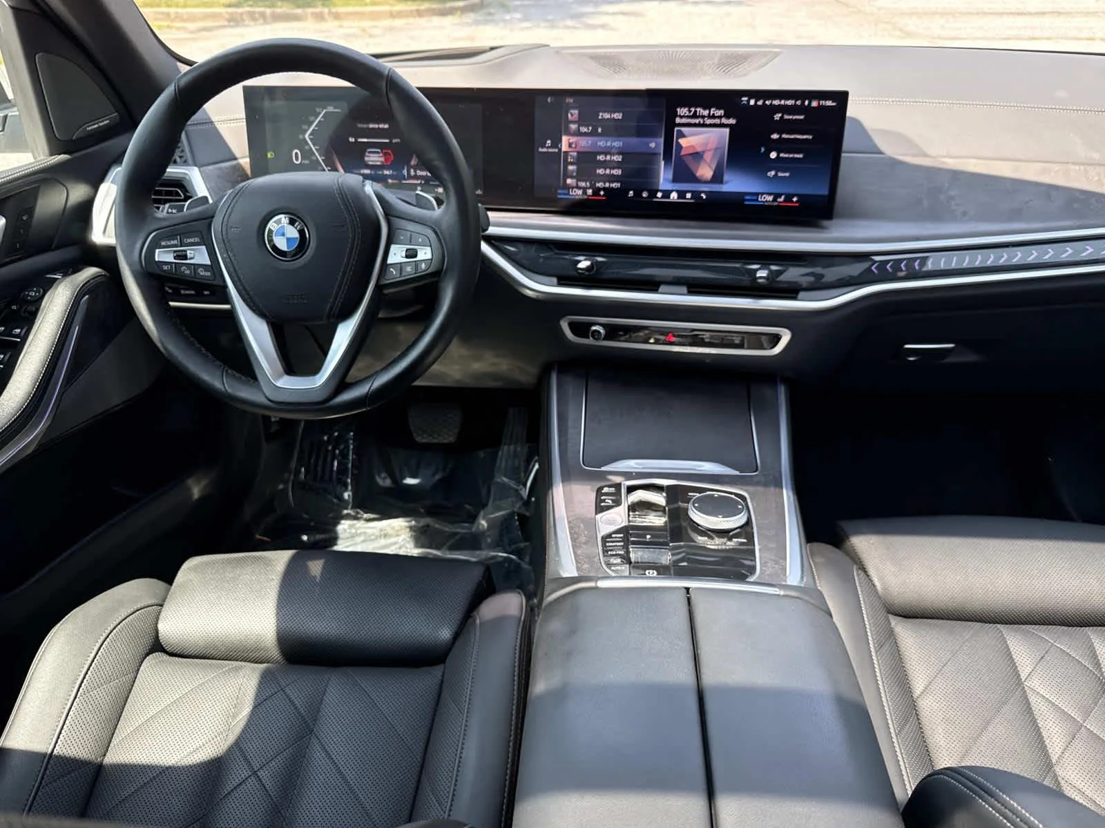 Used 2024 Alpine White BMW xDrive40i image 17