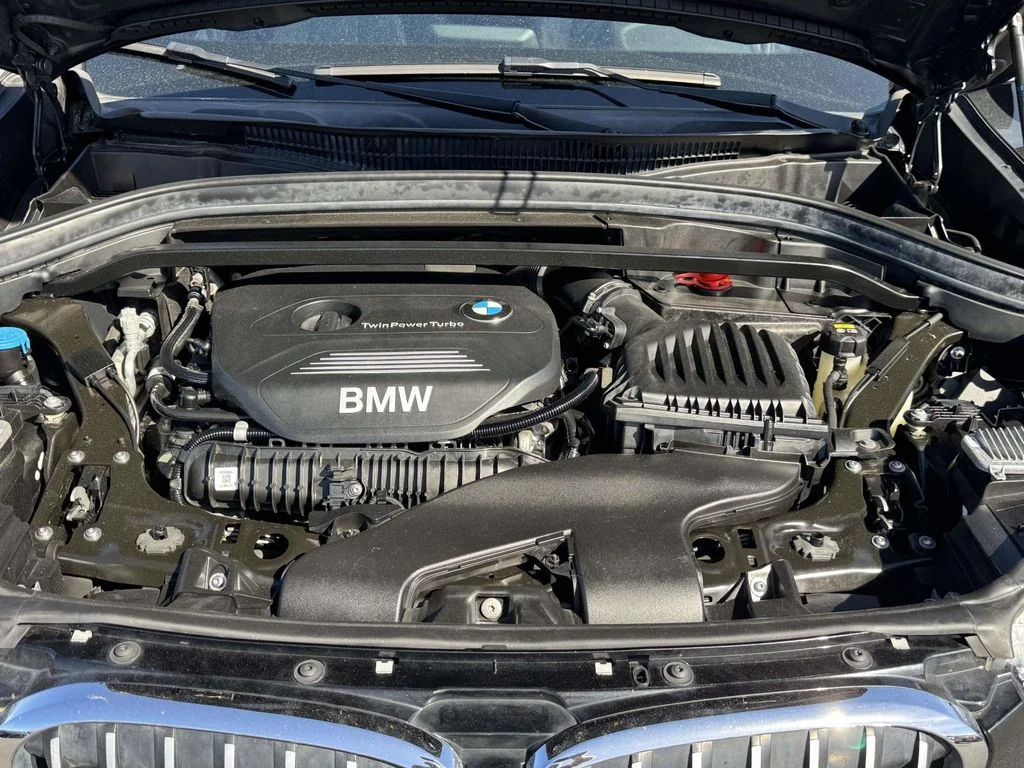 Used 2018 Black BMW sDrive28i image 13