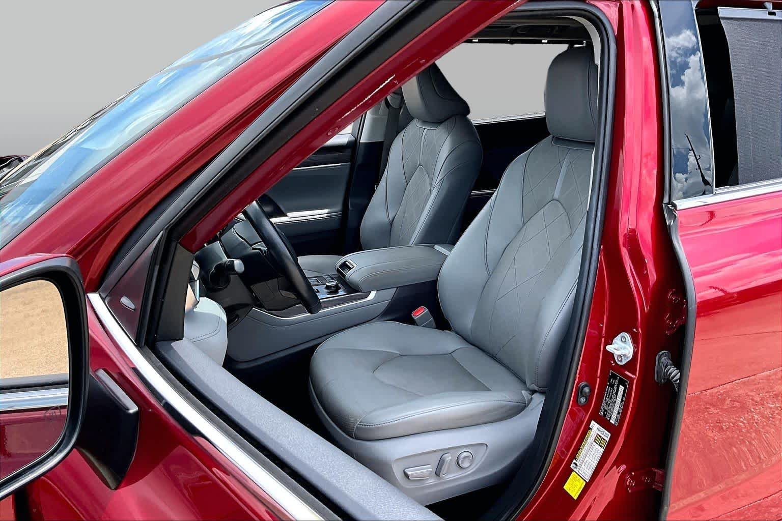 Certified Used 2021 Ruby Flare Pearl Toyota Platinum image 8