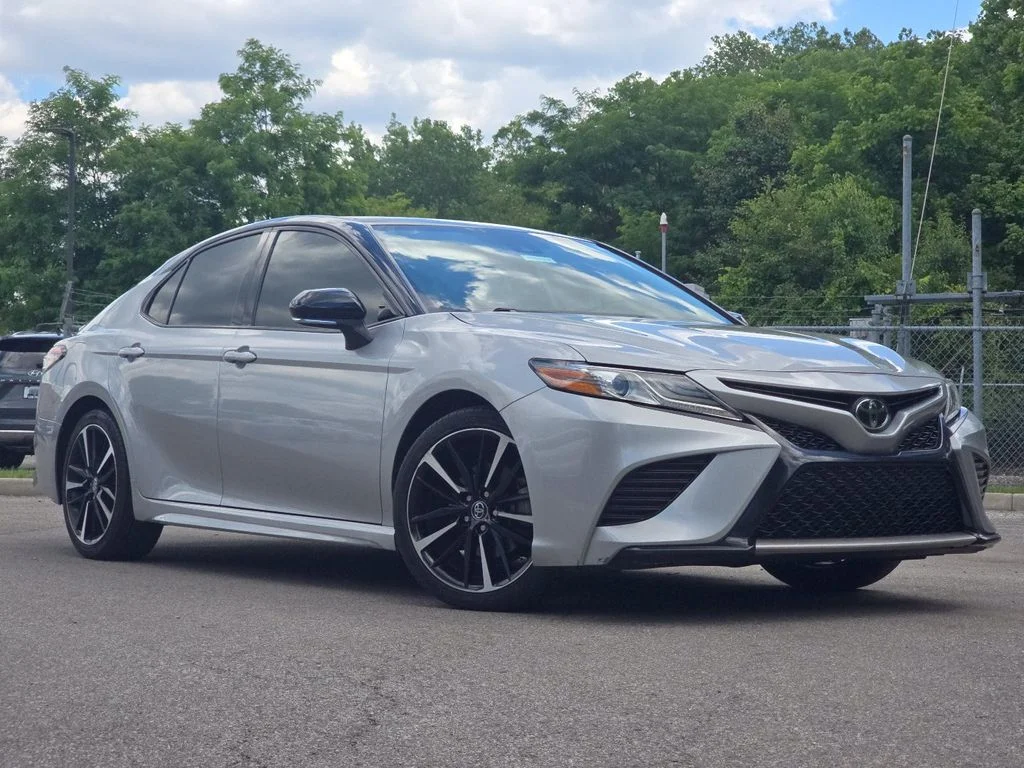 2019 Toyota Camry XSE FWD photo
