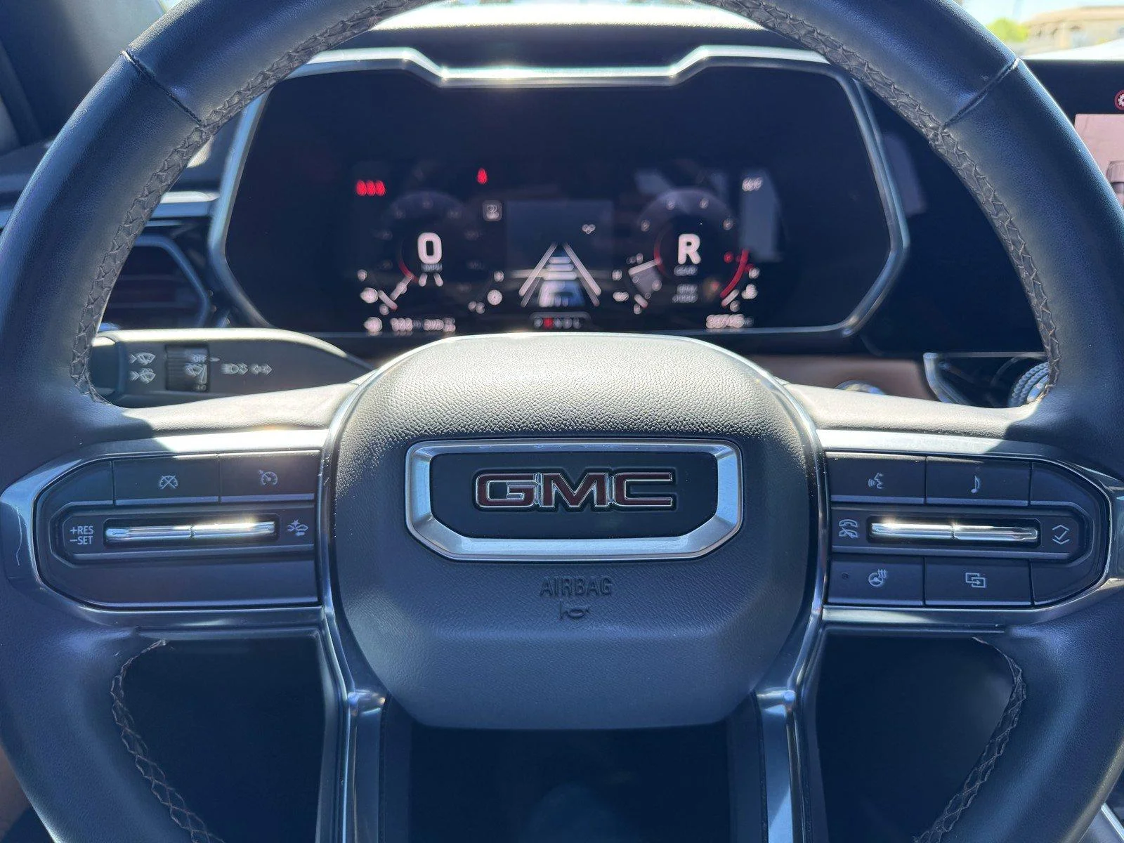 Used 2024 Sterling Metallic GMC AT4 image 23